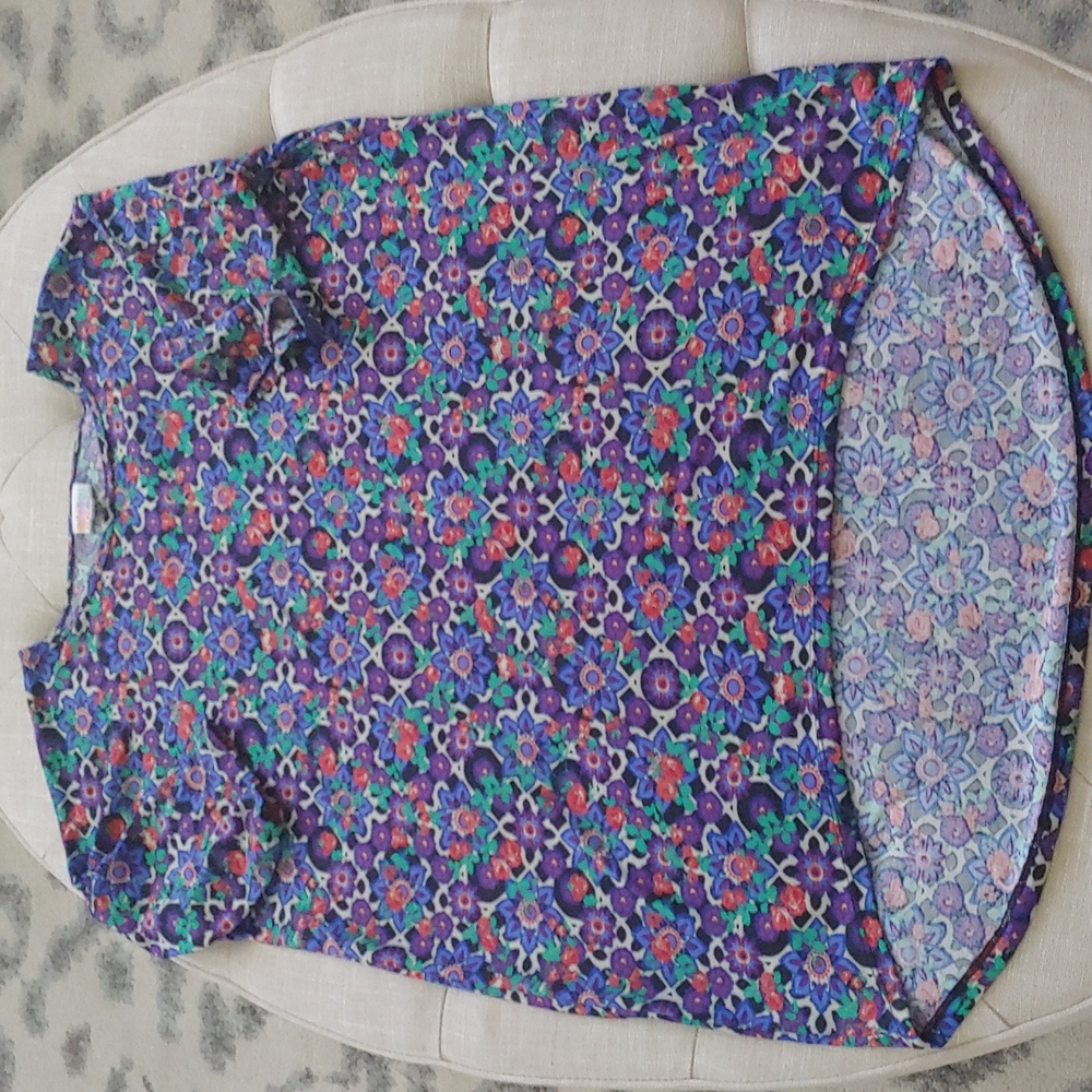 5/$25 Lularoe Irma Tunic Top Medium M Floral Black